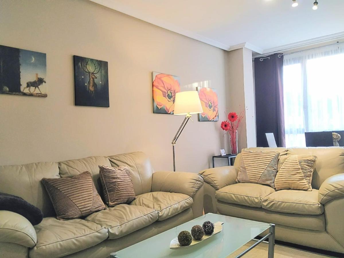 Apartamento En Oviedo,Wifi Екстериор снимка